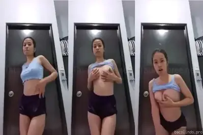 ABG Binal Pap Memek Pink Buat Ayang Sampe Basah